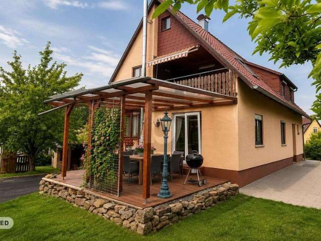 Haus zum Kaufen in Reutlingen 370.000,00 EUR 159 m²
