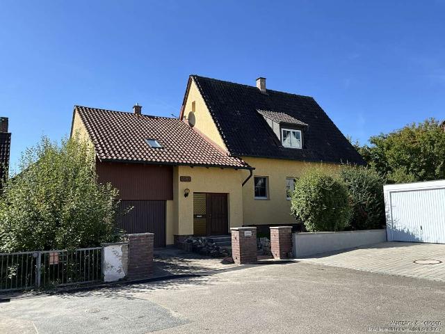 Haus zum Kaufen in Rednitzhembach 465.000,00 EUR 143 m²