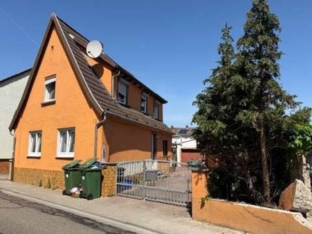 Haus zum Kaufen in Reilingen 469.000,00 EUR 174.64 m²
