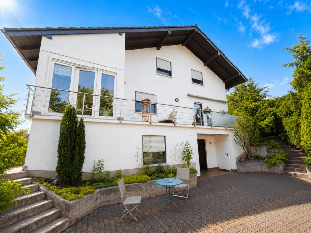 Haus zum Kaufen in Reinheim Ueberau 750.000,00 EUR 304 m²