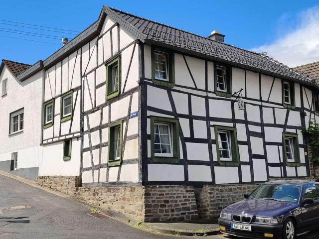 Haus zum Kaufen in Remagen Unkelbach 360.000,00 EUR 160 m²