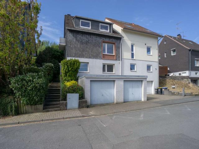 Haus zum Kaufen in Remscheid 329.000,00 EUR 149.65 m²