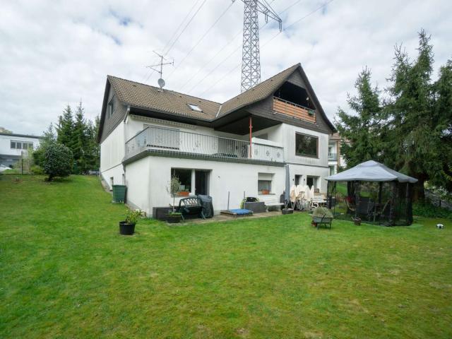 Haus zum Kaufen in Remscheid 530.000,00 EUR 329.37 m²