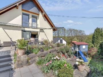 Haus zum Kaufen in Rengsdorf 549.000,00 EUR 153 m²