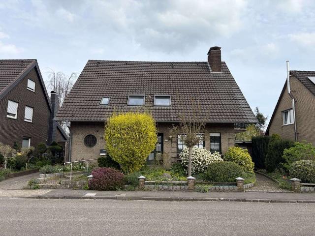 Haus zum Kaufen in Rheinberg 447.800,00 EUR 174.59 m²