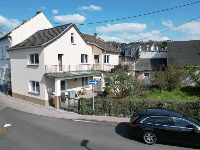 Haus zum Kaufen in Rheinbreitbach 299.500,00 EUR 147.13 m²