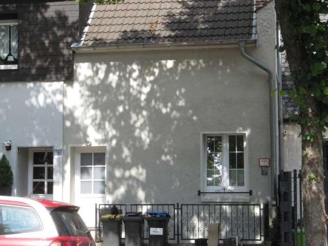 Haus zum Kaufen in Rheinhausen 256.000,00 EUR 106.51 m²
