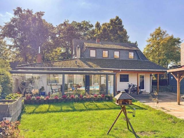 Haus zum Kaufen in Ritterhude 310.000,00 EUR 218 m²