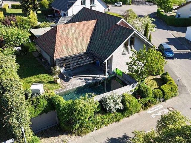 Haus zum Kaufen in Rielasingen Worblingen 1.045.000,00 EUR 261.19 m²