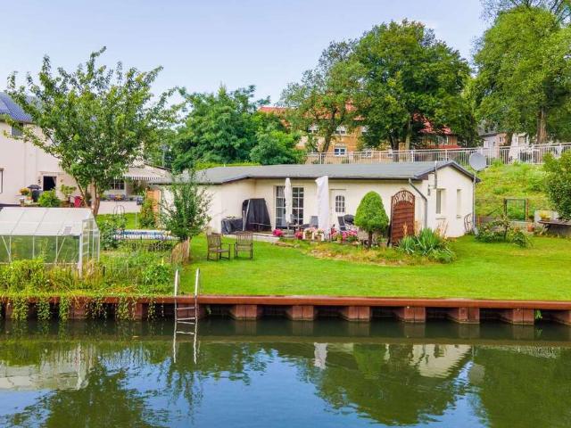 Haus zum Kaufen in Rüdersdorf 299.000,00 EUR 73.46 m²