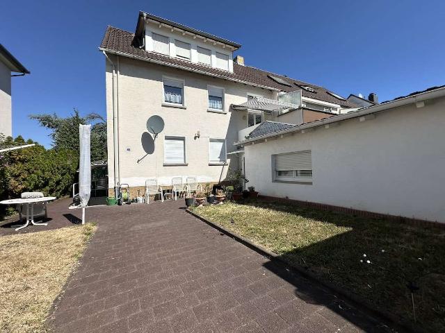 Haus zum Kaufen in Rüsselsheim 549.500,00 EUR 158.86 m²