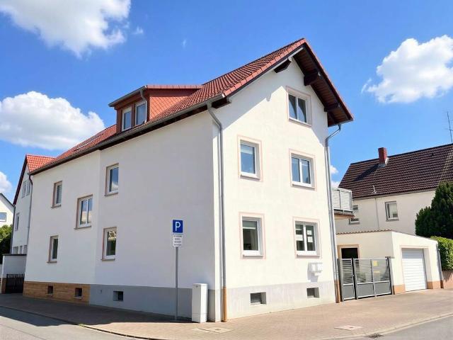Haus zum Kaufen in Rüsselsheim am Main 690.000,00 EUR 240.32 m²