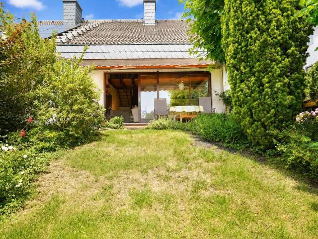 Haus zum Kaufen in Rüsselsheim Königstädten 569.500,00 EUR 145.5 m²