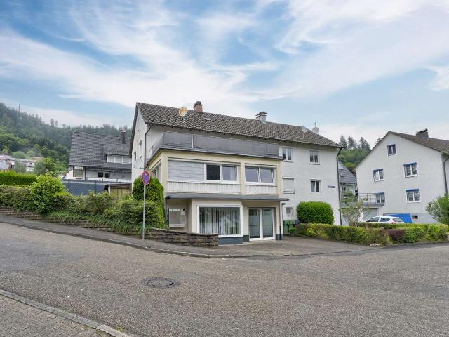 Haus zum Kaufen in Wolfach 360.000,00 EUR 266 m²