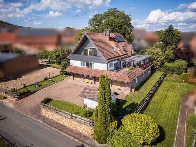 Haus zum Kaufen in Wolfhagen 398.000,00 EUR 400 m²