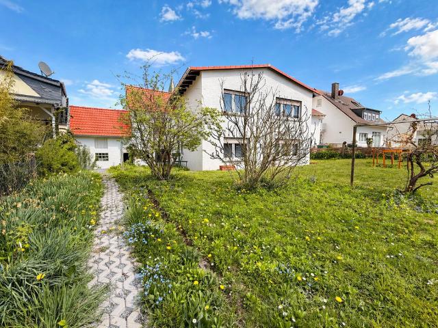 Haus zum Kaufen in Wöllstadt 489.000,00 EUR 180 m²