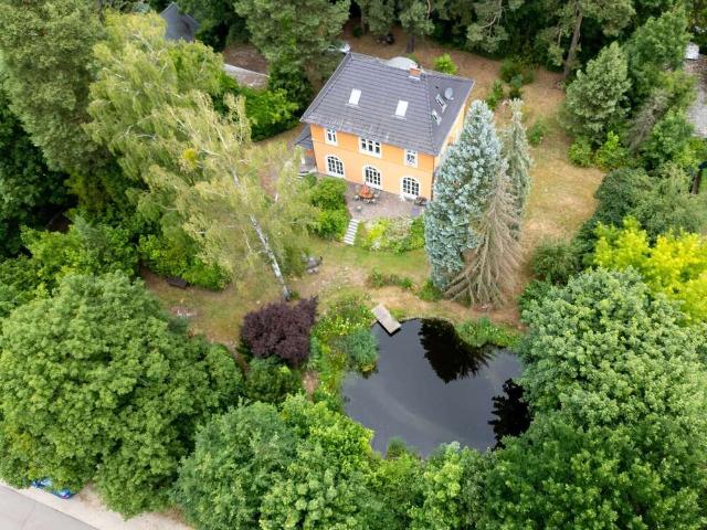 Haus zum Kaufen in Woltersdorf 1.499.000,00 EUR 350 m²