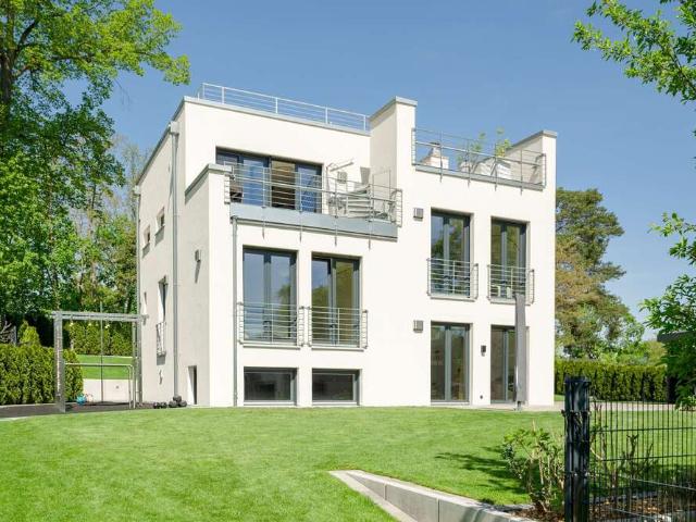 Haus zum Kaufen in Woltersdorf 1.990.000,00 EUR 245 m²