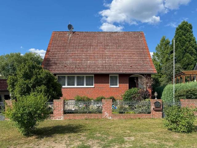 Haus zum Kaufen in Woltersdorf 495.000,00 EUR 163.67 m²