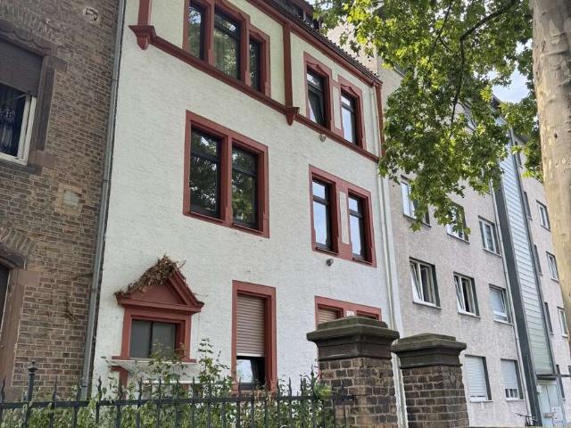 Haus zum Kaufen in Worms Neuhausen 595.000,00 EUR 266 m²