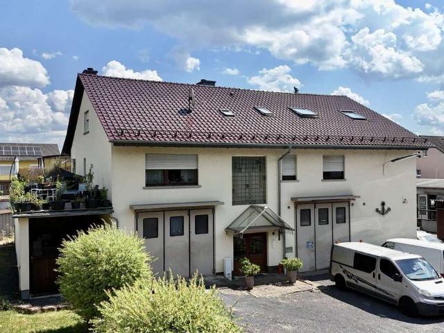 Haus zum Kaufen in Wächtersbach 580.000,00 EUR 299.25 m²