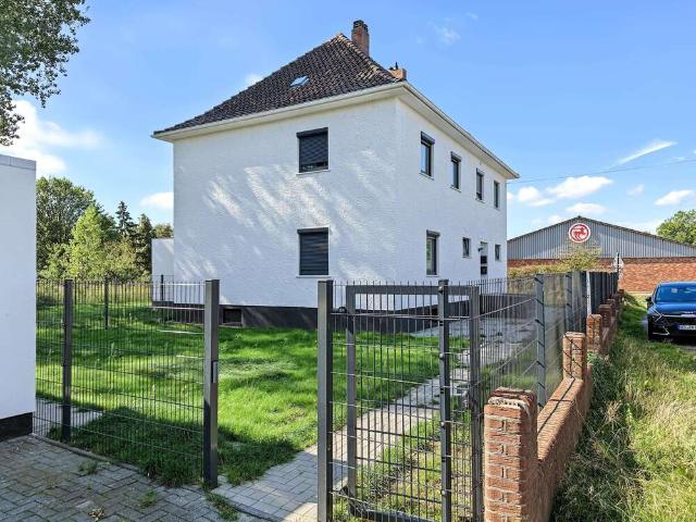 Haus zum Kaufen in Wagenfeld 350.000,00 EUR 182 m²
