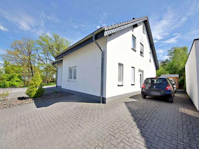Haus zum Kaufen in Waldbröl 369.000,00 EUR 104 m²