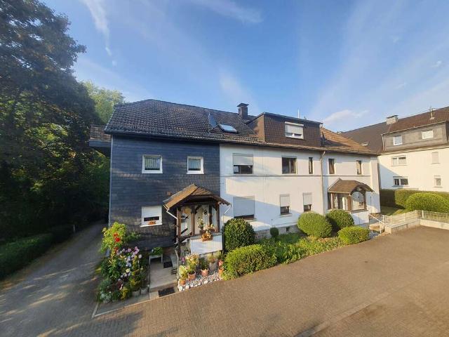 Haus zum Kaufen in Waldbröl 388.000,00 EUR 413 m²
