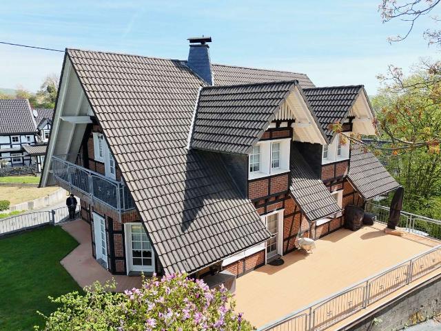 Haus zum Kaufen in Waldbröl Herfen 429.000,00 EUR 224.13 m²