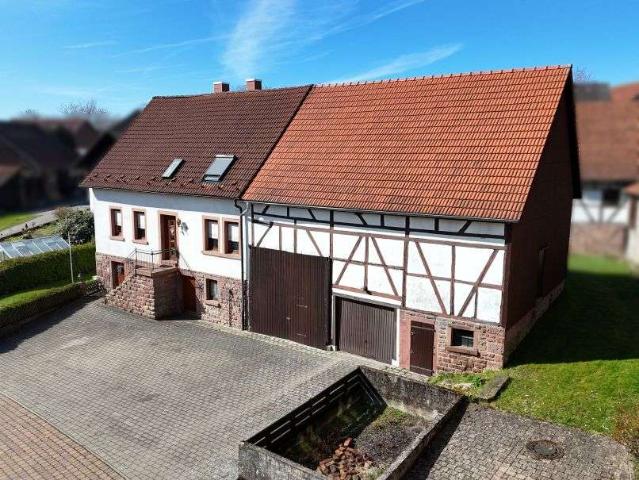 Haus zum Kaufen in Waldbrunn Schollbrunn 329.000,00 EUR 149.73 m²