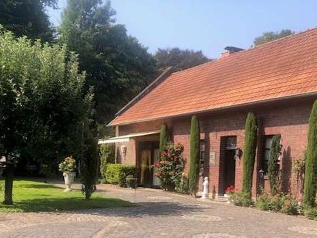 Haus zum Kaufen in Waldfeucht Schöndorf 1.195.000,00 EUR 233.22 m²