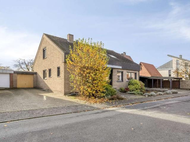 Haus zum Kaufen in Warendorf 418.500,00 EUR 229.21 m²