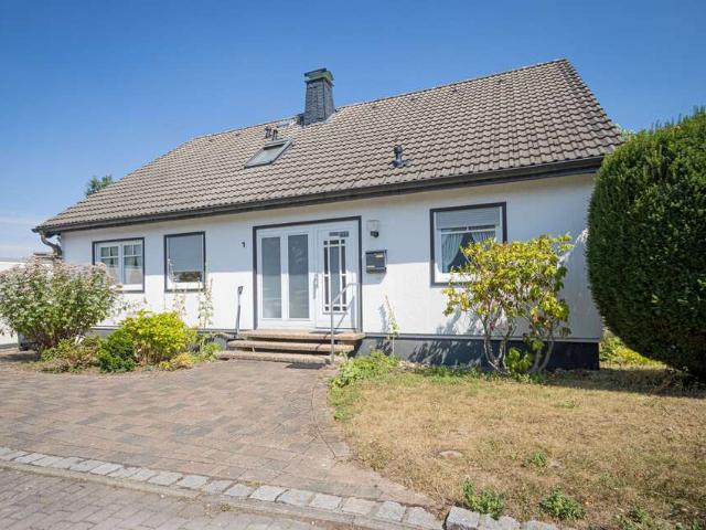 Haus zum Kaufen in Warstein 289.000,00 EUR 254 m²