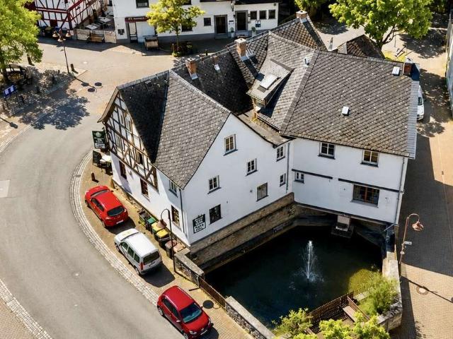 Haus zum Kaufen in Wetzlar 685.000,00 EUR 400 m²