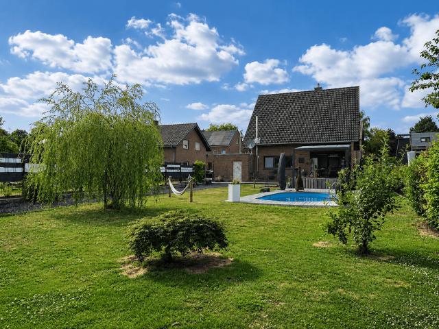 Haus zum Kaufen in Wegberg 398.500,00 EUR 150 m²