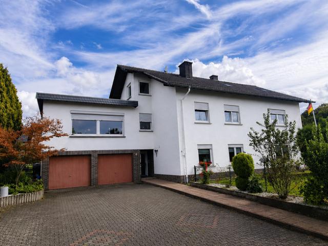 Haus zum Kaufen in Weilburg 449.000,00 EUR 305 m²
