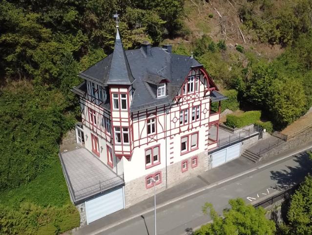 Haus zum Kaufen in Weilburg 749.000,00 EUR 360 m²