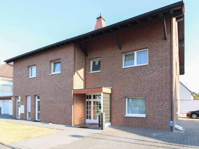 Haus zum Kaufen in Weilerswist 1.199.000,00 EUR 446 m²