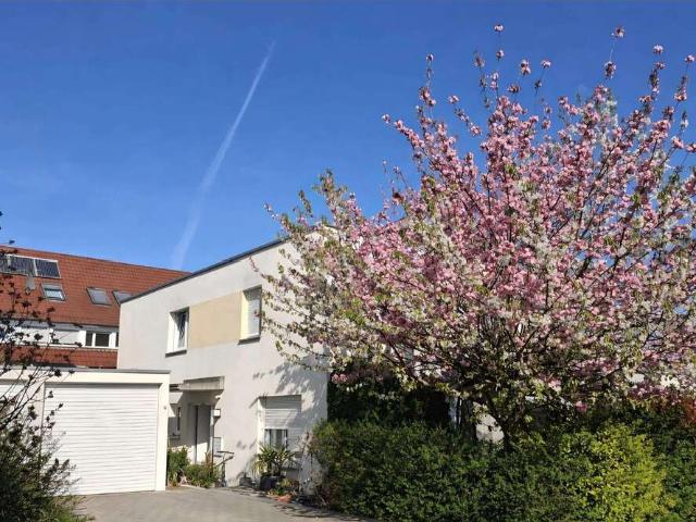 Haus zum Kaufen in Weinstadt 725.000,00 EUR 131.5 m²