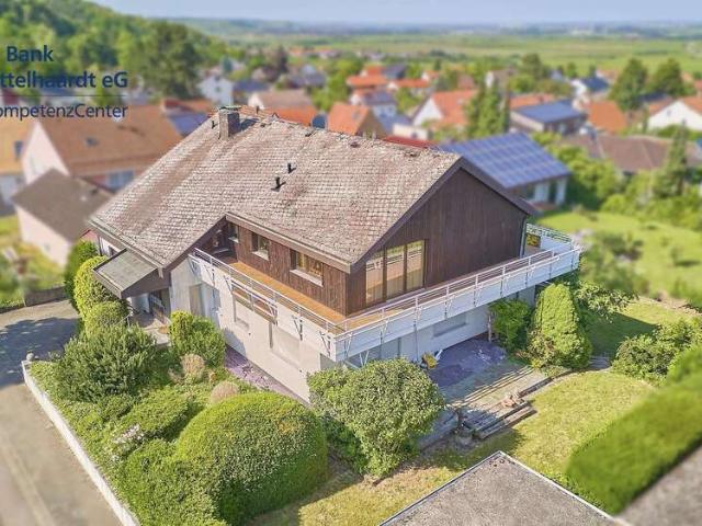 Haus zum Kaufen in Weisenheim am Berg 850.000,00 EUR 380 m²