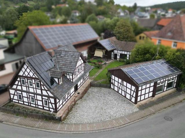 Haus zum Kaufen in Weitramsdorf 310.000,00 EUR 202 m²