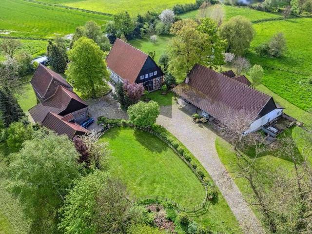 Haus zum Kaufen in Welver 1.980.000,00 EUR 400 m²