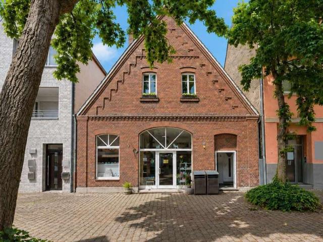 Haus zum Kaufen in Werne 598.000,00 EUR 343 m²