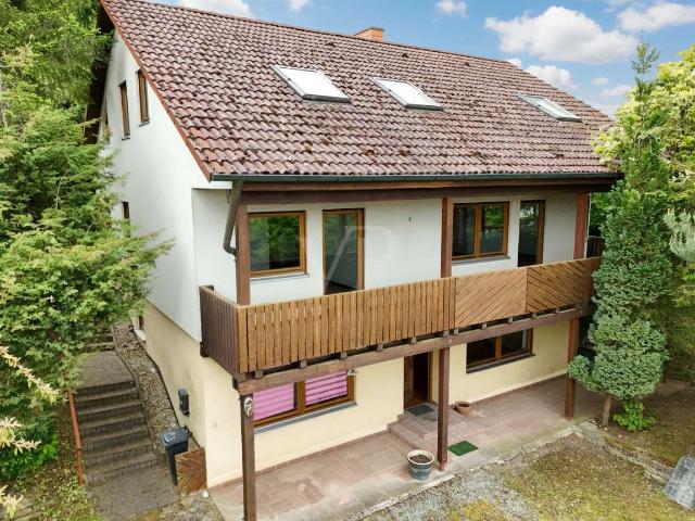 Haus zum Kaufen in Wertheim Bestenheider Höhe 345.000,00 EUR 205 m²