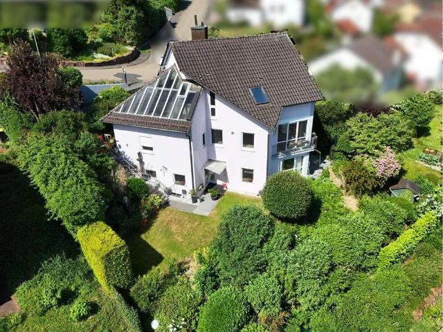 Haus zum Kaufen in Wertheim Hofgarten 515.000,00 EUR 200 m²