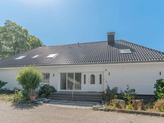 Haus zum Kaufen in Wesel 1.150.000,00 EUR 363.47 m²