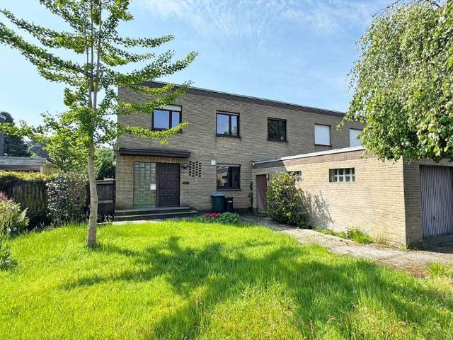 Haus zum Kaufen in Wesel 289.000,00 EUR 156.1 m²