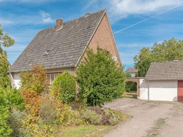 Haus zum Kaufen in Wesel Obrighoven 320.000,00 EUR 126.07 m²