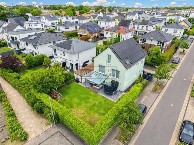 Haus zum Kaufen in Wesseling 899.000,00 EUR 195.47 m²