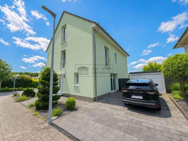 Haus zum Kaufen in Wesseling 899.000,00 EUR 195.46 m²